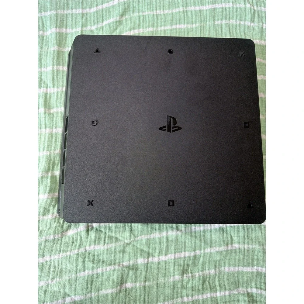 Sony PS4 Slim 1 TB w/ Controller & 6 Games PlayStation Play Station